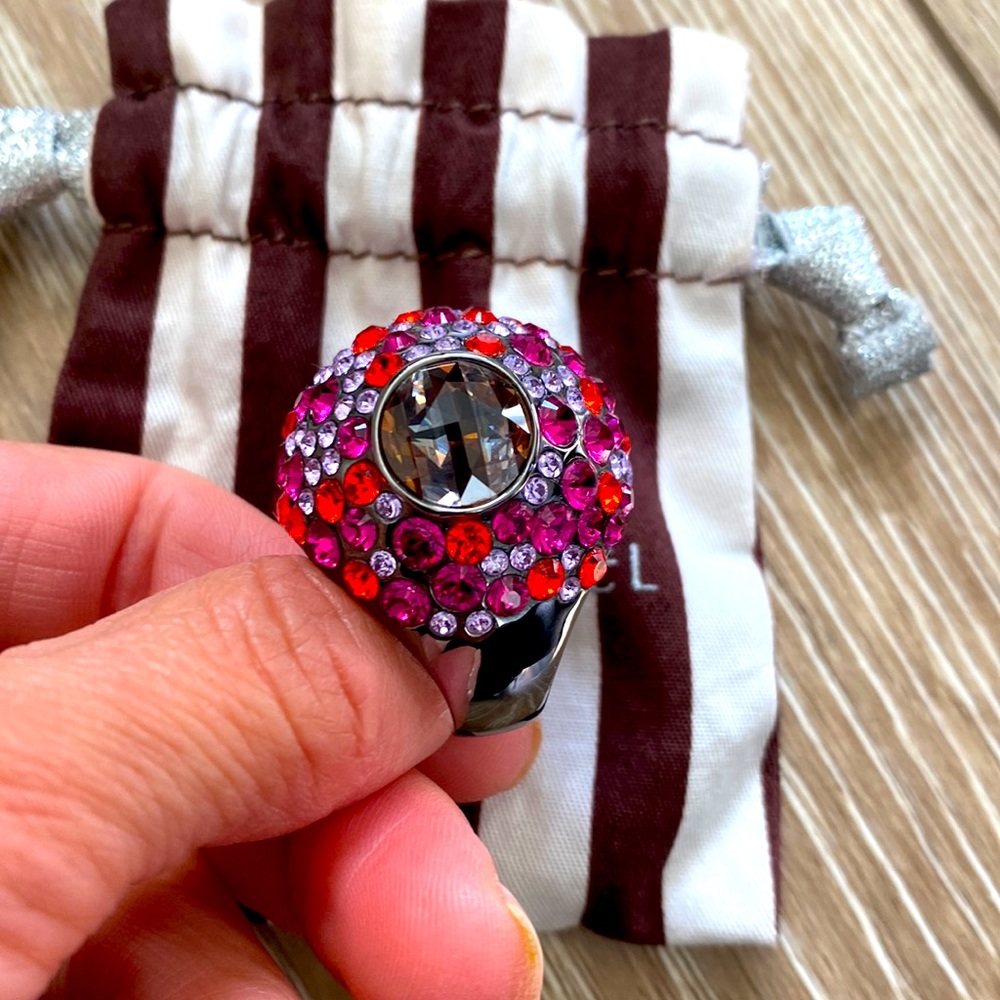 Henri Bendel debutante jumbo ring, size 7